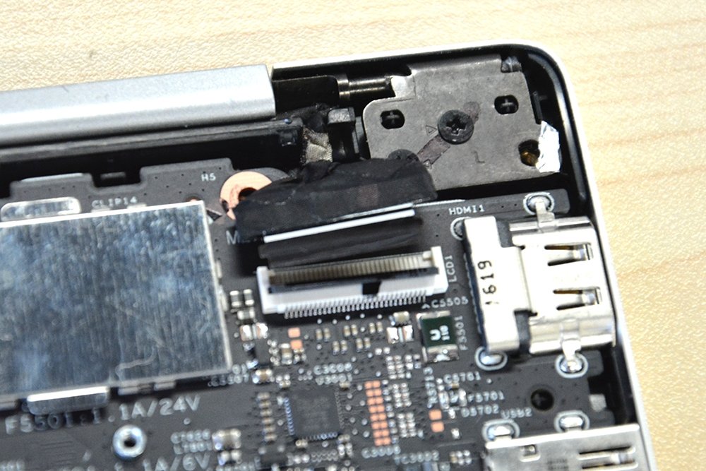 Xiaomi Xiaomi-Mi-Notebook-Air-13.3-teardown-33