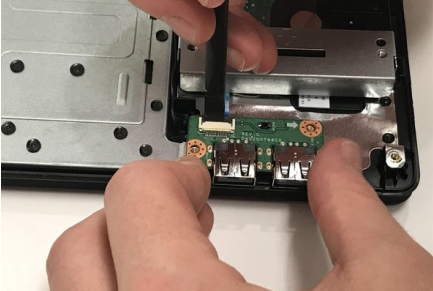 Замена разъёма USB zamena-razyoma-usb-4