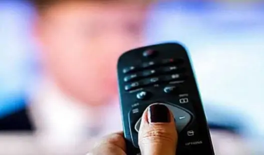 Телевизор LG не реагирует на кнопки: признаки